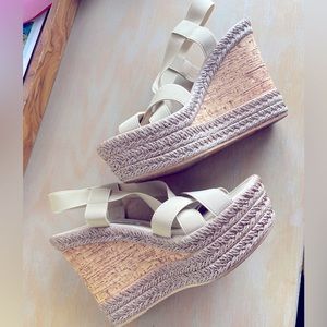 Charles David wedges heel size 5.5